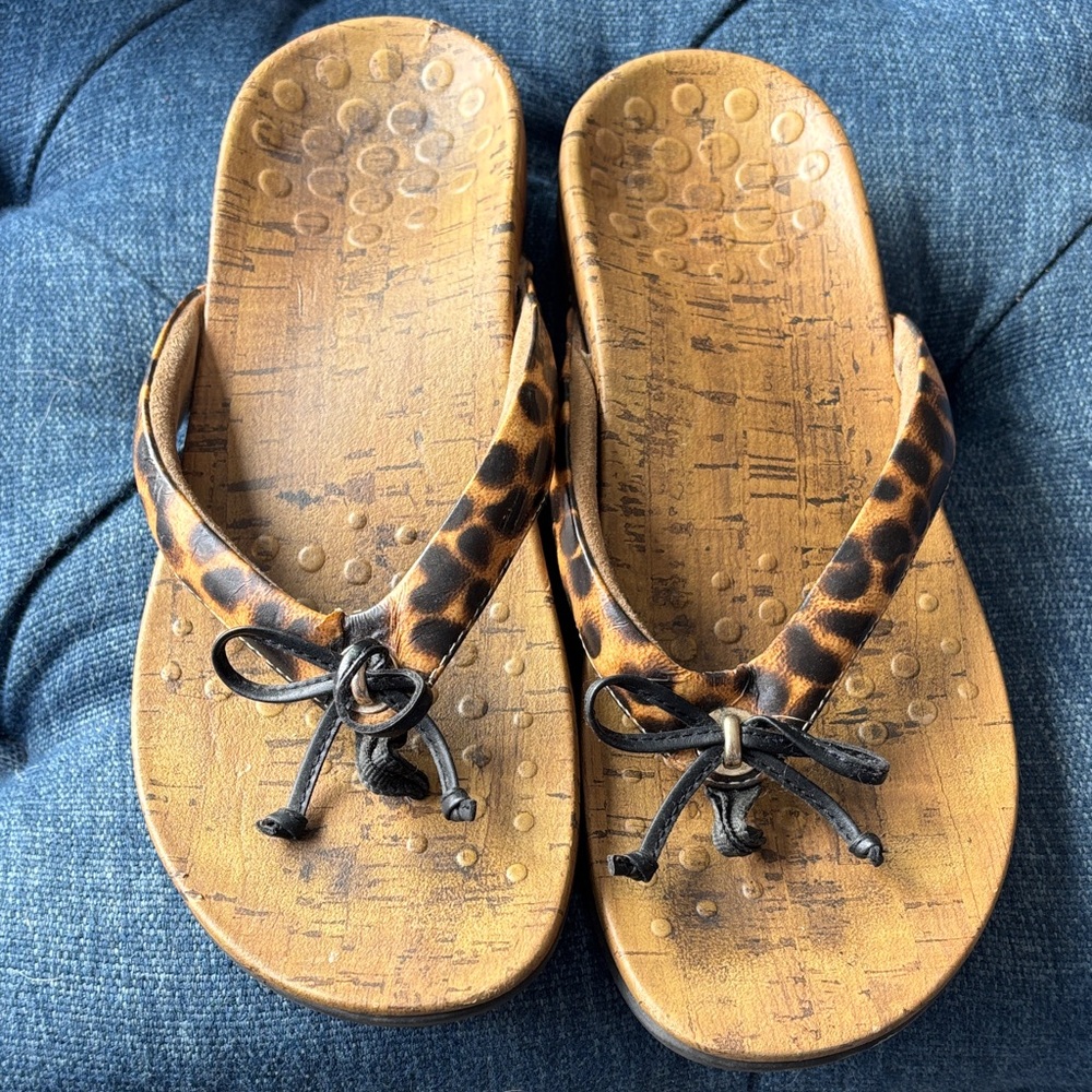 Vionic Bella Sandals size 8